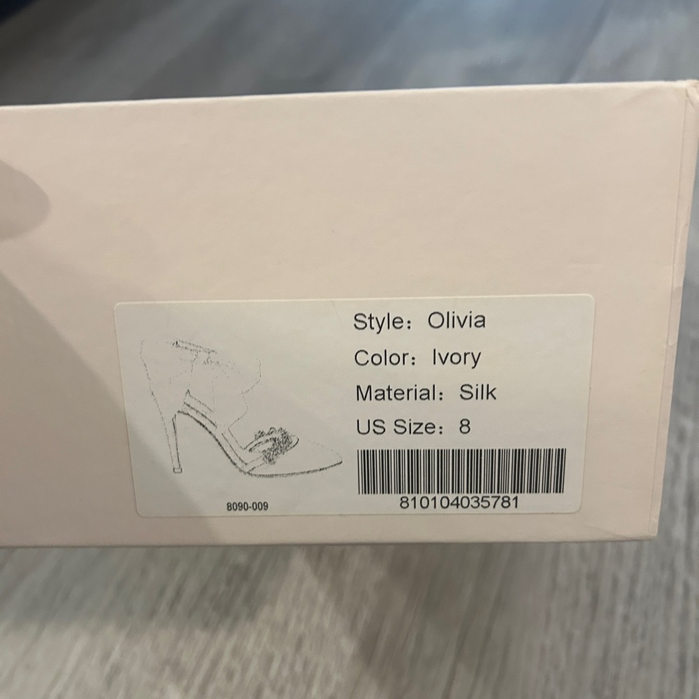 Luxe White Satin Heels with Crystal Embellishments - Picture 10 of 10
